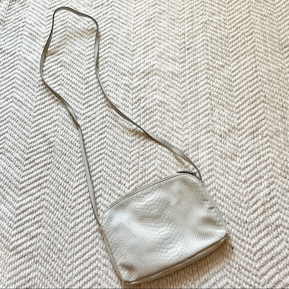 BCBGENERATION White Ivory Snake Python Printed Shoulder Bag | Small Bag | New - Picture 3 of 6